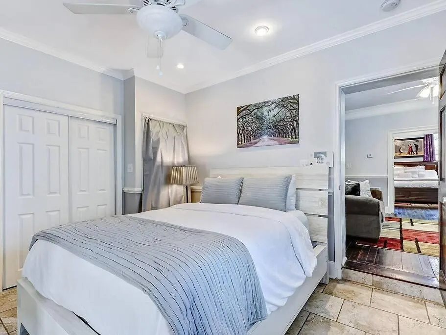 Apartment Historic Savannah Gold Private Condo With Pool - 2Bed, 1&Half Bath, Sleeps 6, 1St Floor, 15 Min Walk To Historic Savannah Center And All Attractions