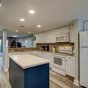 Golf View Two Bedroom With K Q And Fold Out Couch Bikes & Gear Included Hilton Head Island