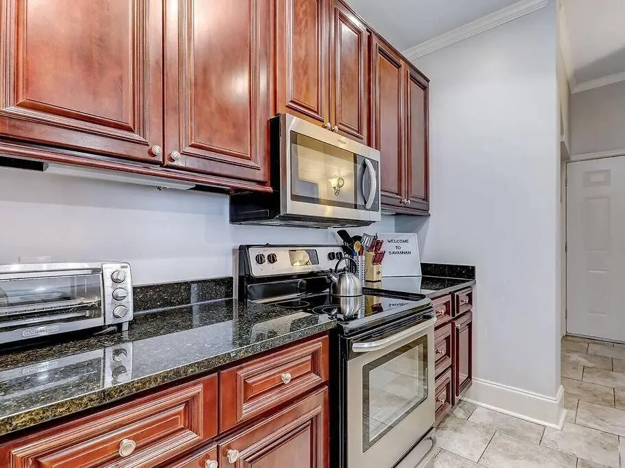 Historic Savannah Gold Private Condo With Pool - 2Bed, 1&Half Bath, Sleeps 6, 1St Floor, 15 Min Walk To Historic Savannah Center And All Attractions Stati Uniti